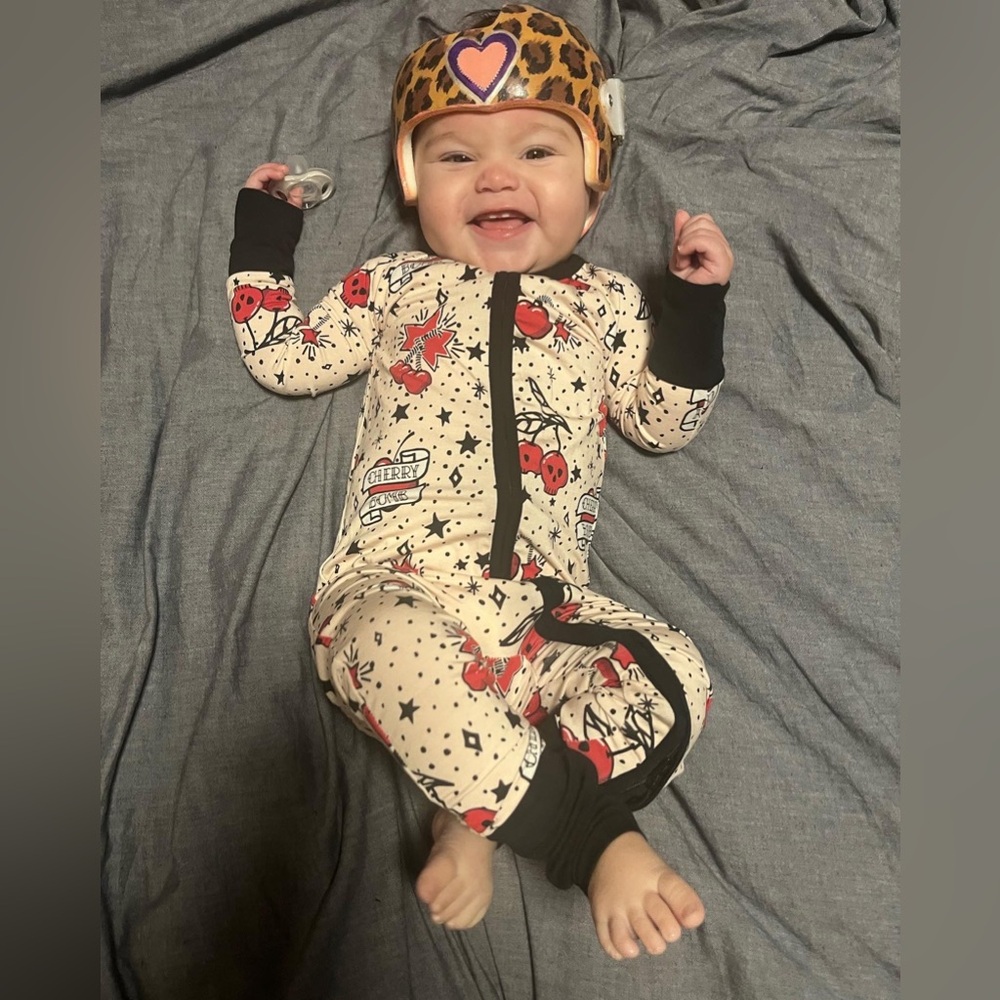 Little Legends bamboo convertible footie 12-18 months